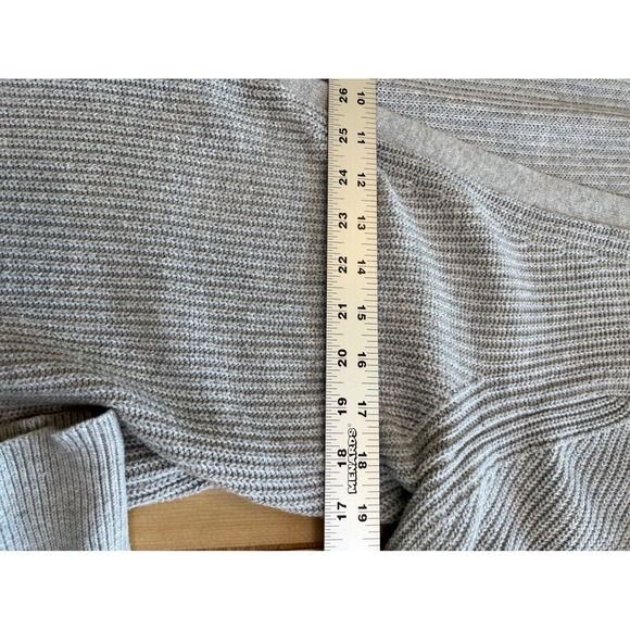 Banana Republic women's Gray Black Striped Ribbed Button Front Longline XL sweat - Picture 6 of 6